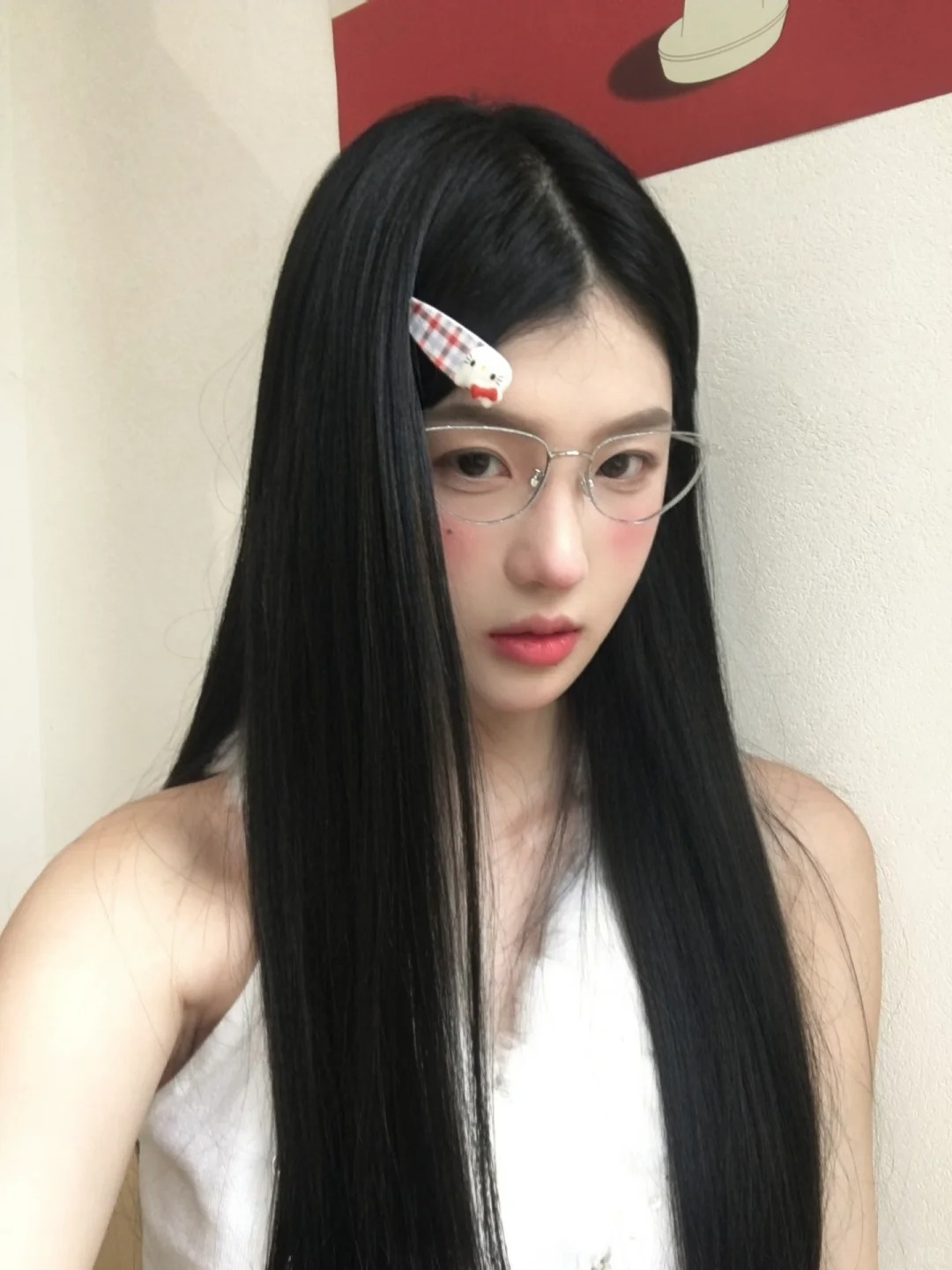 找到了看起来毫不费力的淡颜妆造
到底要限我到什么时候呢我请问🥹