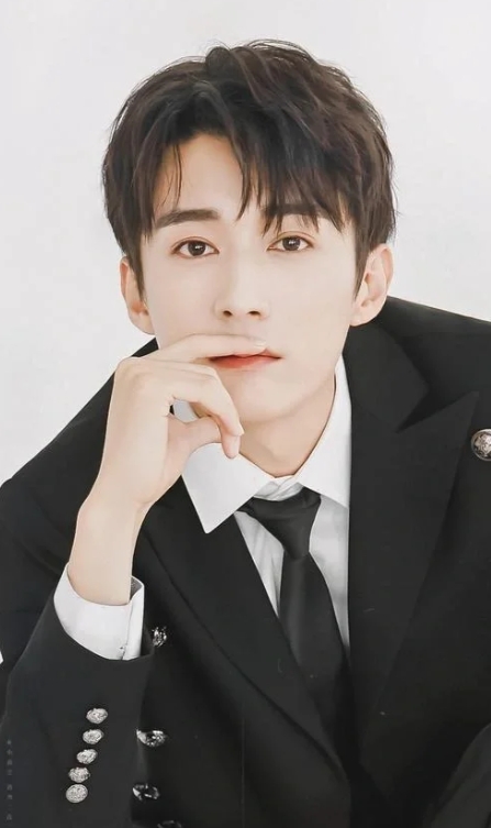 刘学义：敢于挑战、真实做自己的演员