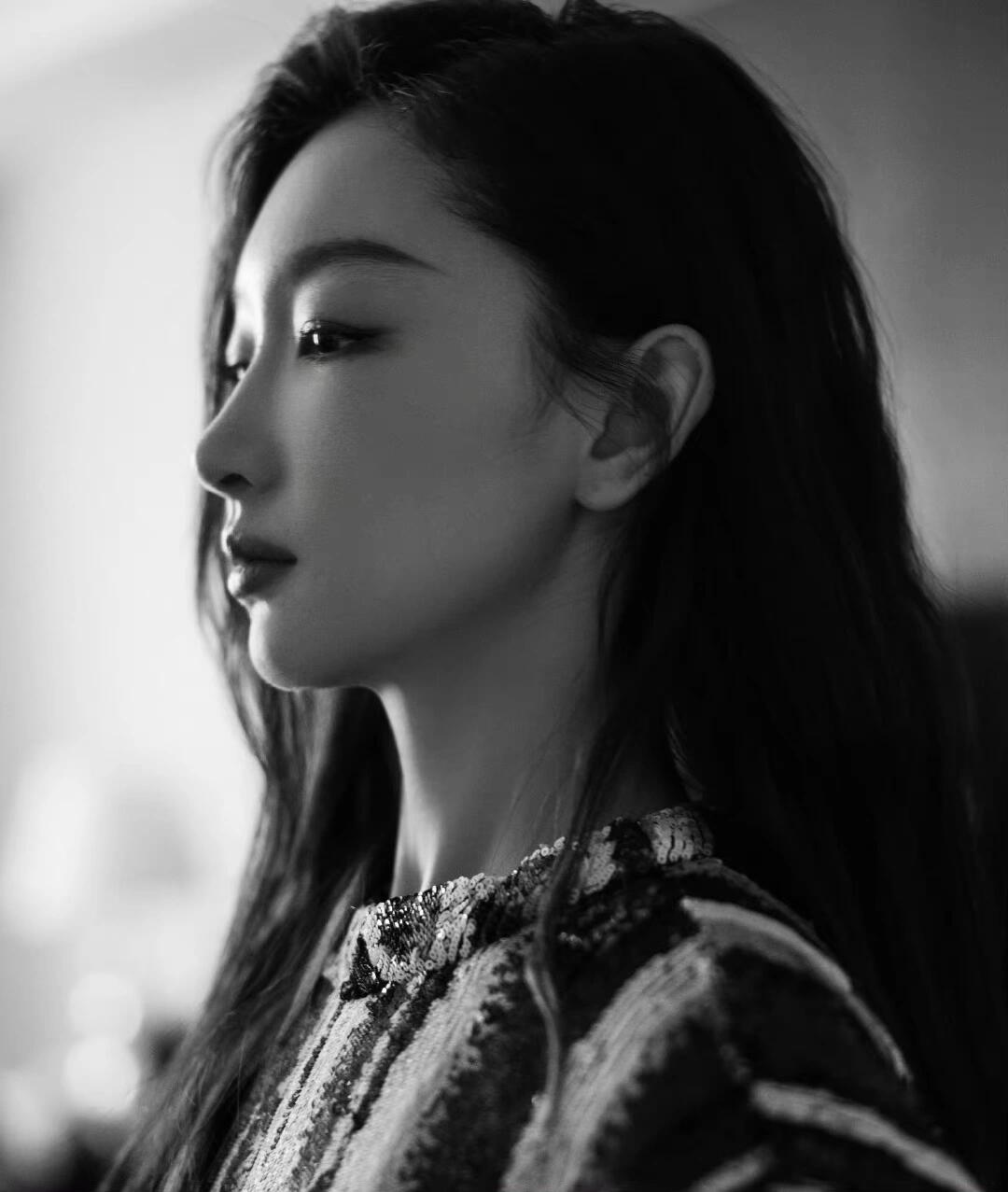 情绪！氛围！黑白|周冬雨