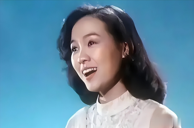 原来早就不是中国籍了？靠登上春晚走红，却崇洋媚外榨干了自己（原来你早就知道了）-第4张图片-九妖电影