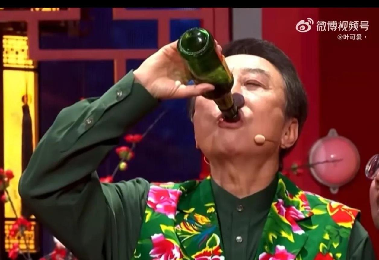 冯巩辽宁春晚喝醋 心酸

                           