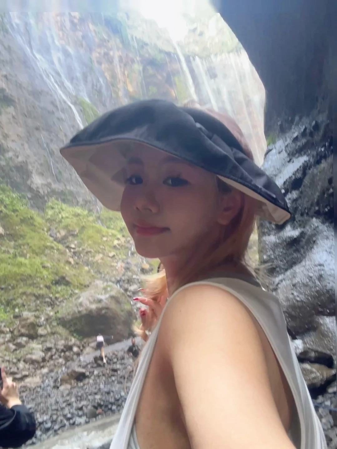 sewu瀑布历险记
感觉自己像原始森林里的大猴子荡来荡去#我的溯溪体验
 #大自