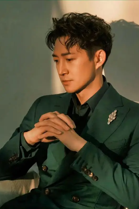 王阳力挺孙菲菲！抵制暴力，坚决抗议！王阳大声疾呼：暴力非解！
王阳坚决支持孙菲菲