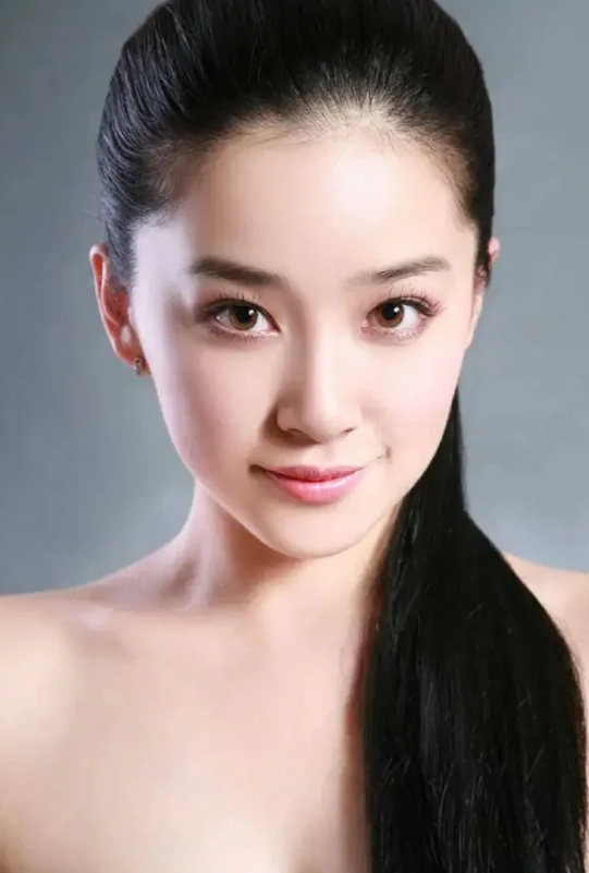 阚清子无视网络评价，专注当下生活