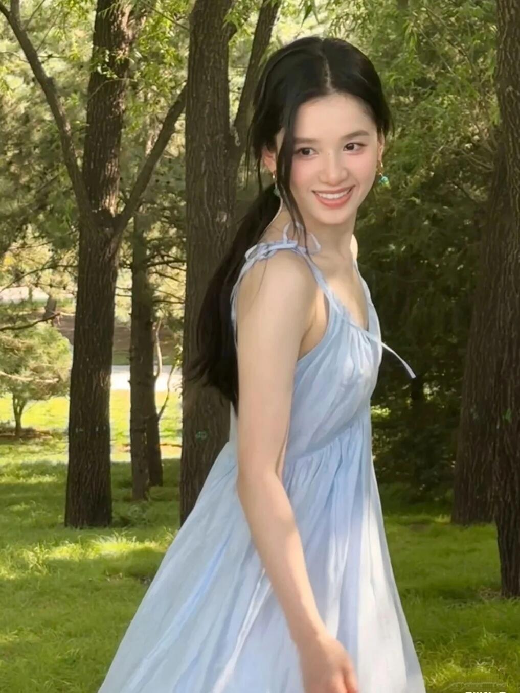 清清爽爽张婧仪