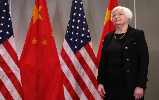 美国称美元地位没有对手，不怕中国人民币国际化挑战