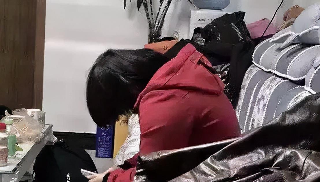 13岁少女失踪之谜：六年囚禁，罪恶撕开家庭破碎的伤口