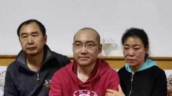 2019年，上交大学霸张迪放弃化疗捐出遗体，骗奶奶说：我出国留学