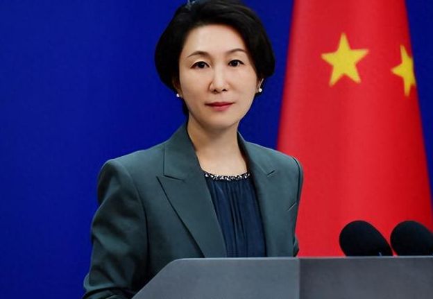 靖国神社被涂鸦一事，中方外交部正式作出了表态，正告日方认真反省。近日，一起中国博