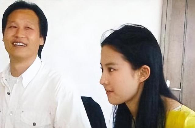 靠“认爹上位”的5位女明星，曾经不温不火，如今却混的风生水起（认老亲爹有什么讲究）-第12张图片-九妖电影