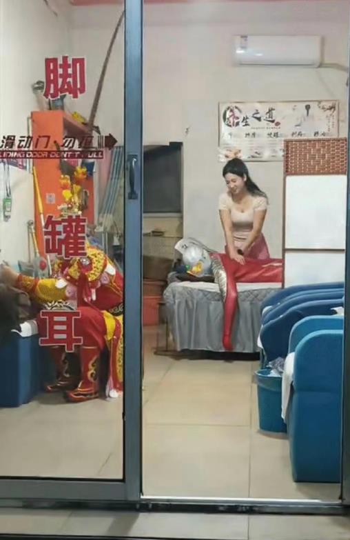 说到底，孙悟空和奥特曼也都是俗人