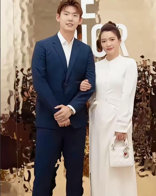 黄雅琼真的太绝，在中国羽毛球队实力超群，冠军拿到手软，关键是气质出众、颜值超高！