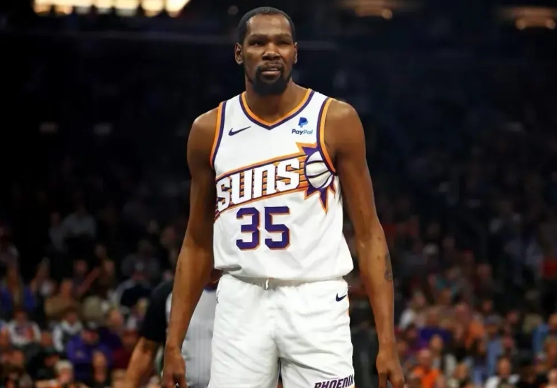 太阳队管理层和老板露出了久违的微笑，倒不是因为太阳今日110-100赢下掘金，更