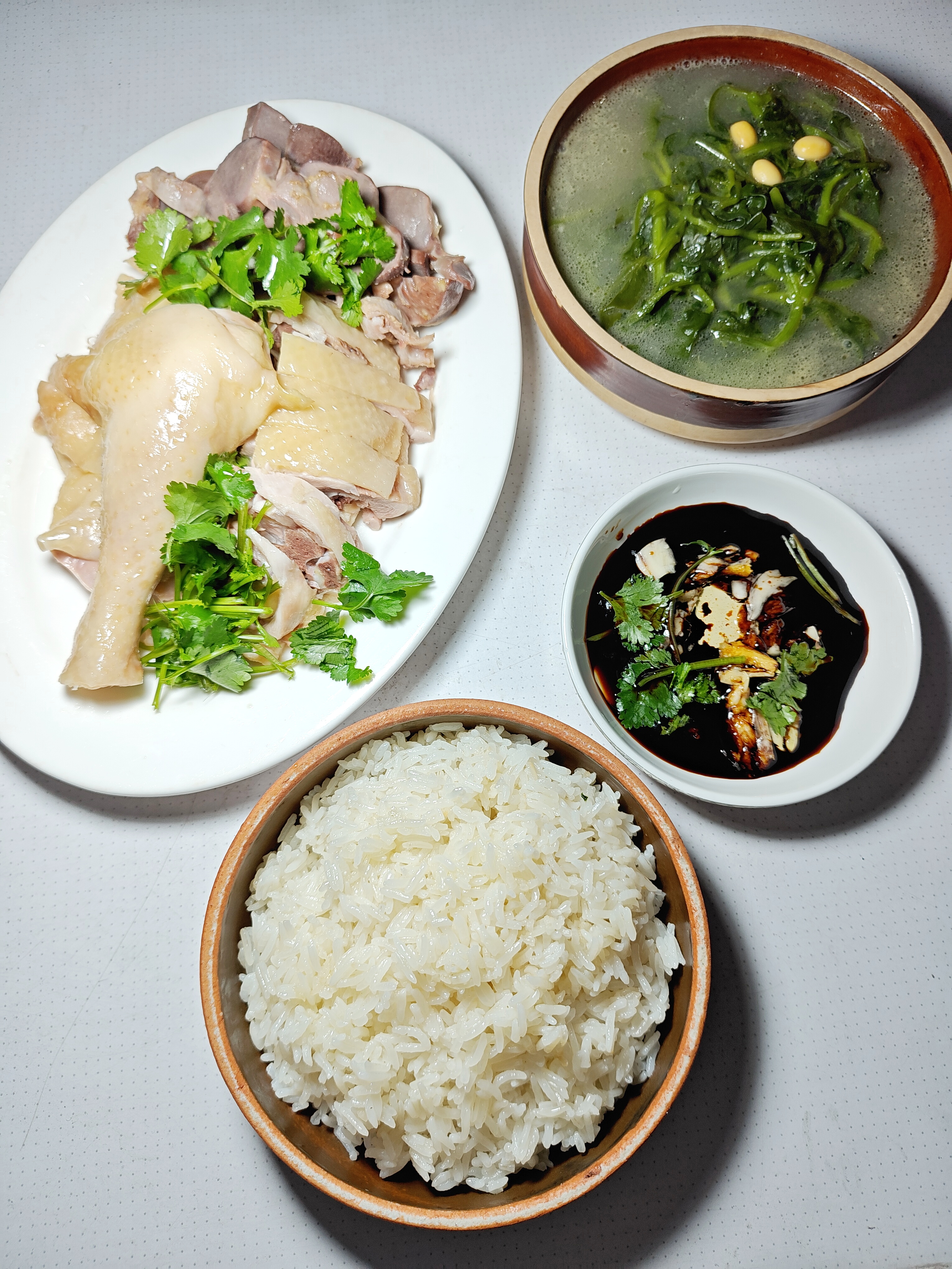 晚饭，白切鸡，西洋菜汤，鸡汤鸡油饭。#晚餐# ​​​