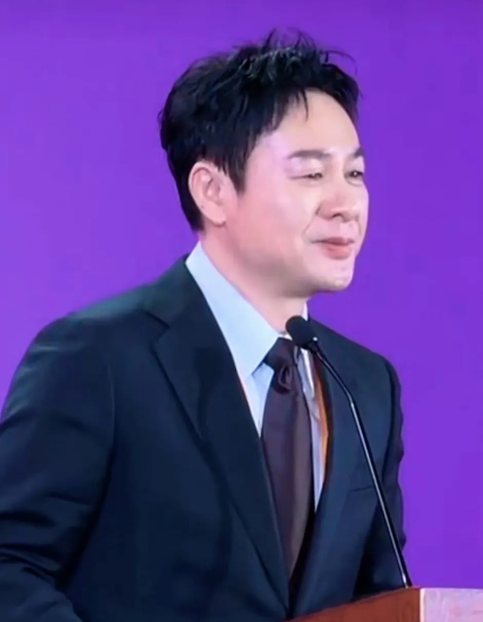 张颂文，登上热搜！