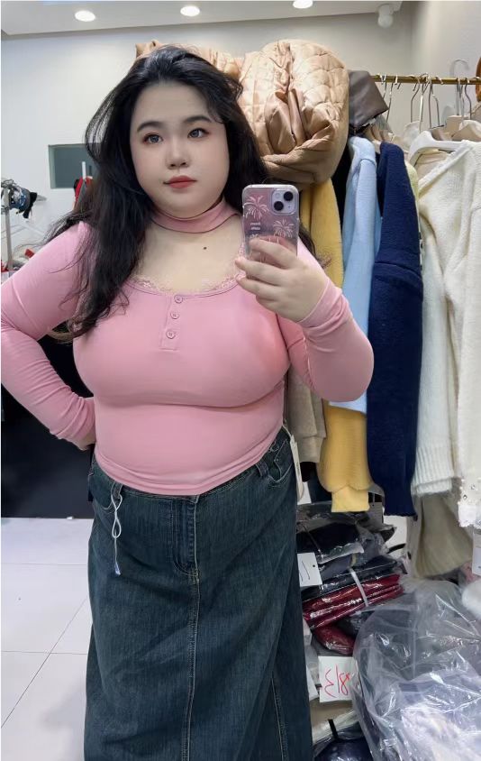 少女的顔值少妇的身材，23岁的我太难了吧