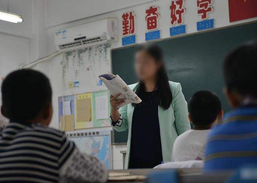 公费师范生毕业后直接带编进入公办中小学，但普通师范生是需要参加教师编制考试，才有