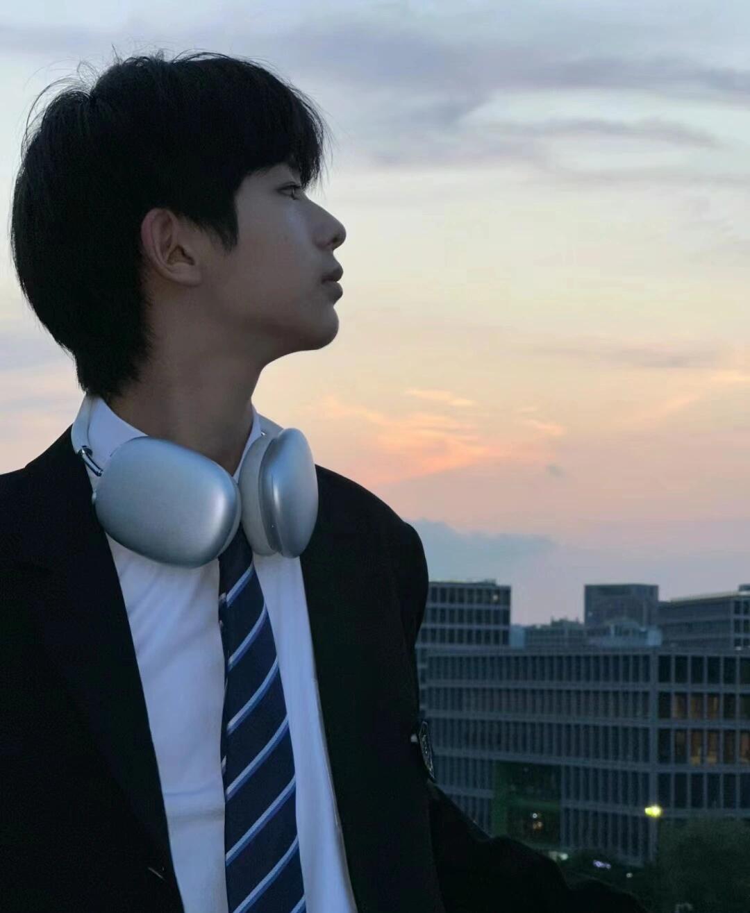 陈韩烯——宝藏男孩