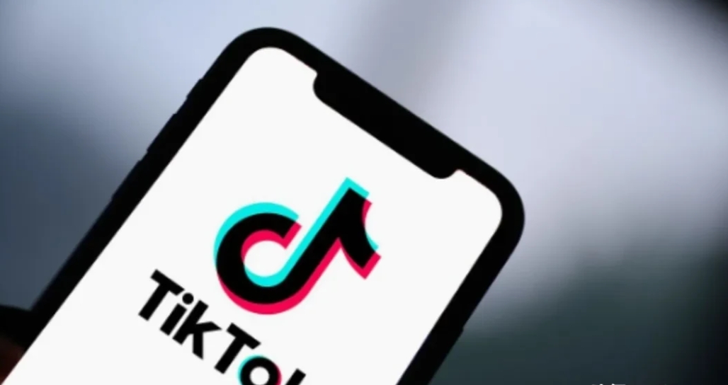 事实证明，美国佬根本离不开TikTok，超过700万美国人利用它谋生。
近日，有