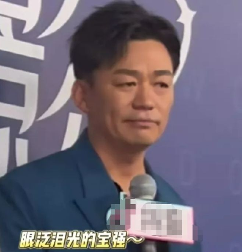 王宝强，大冤种！11月21日，王宝强深夜硬刚狗仔，说白纸黑字抵赖不得，他问心无愧
