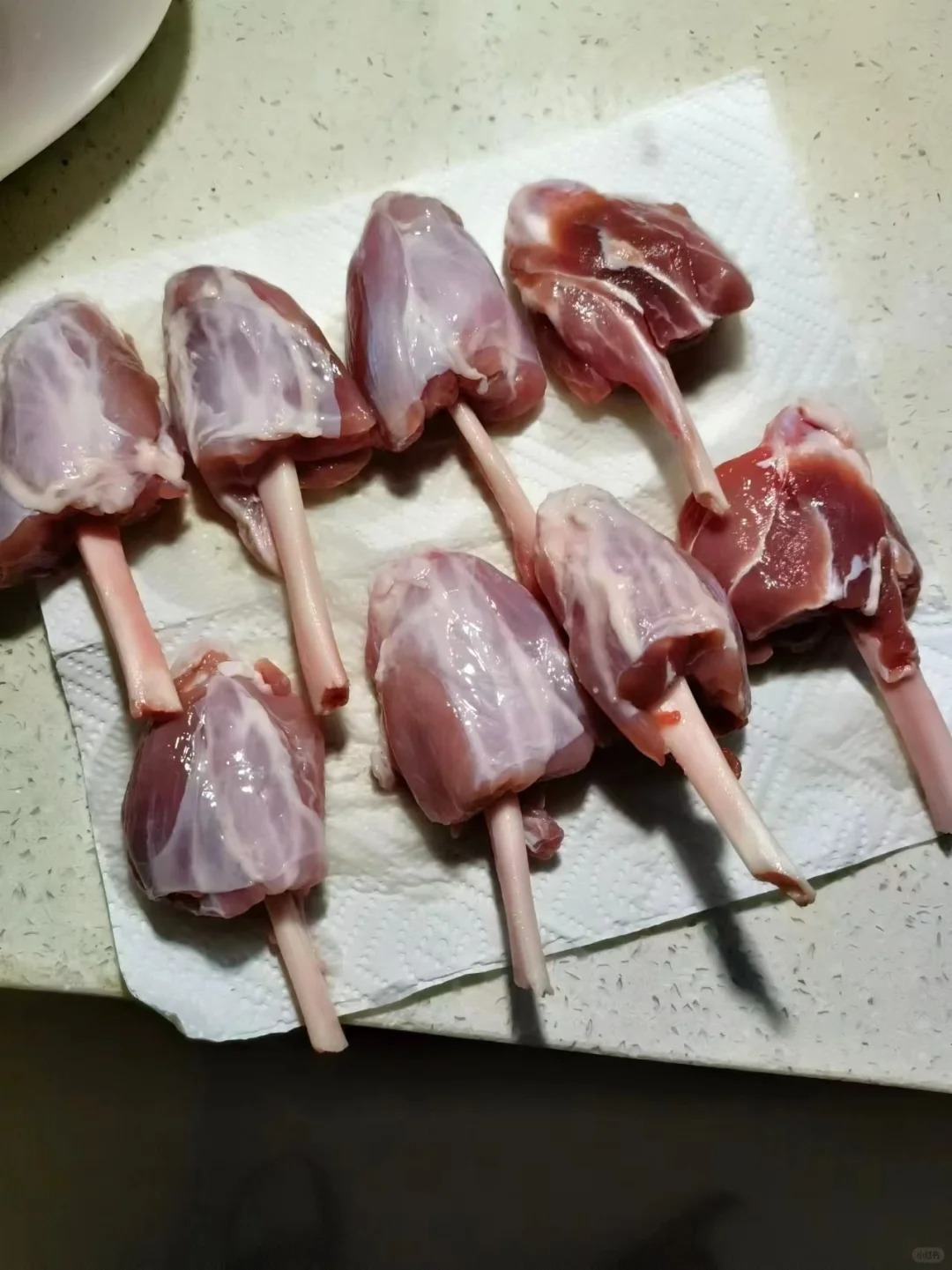 有没有人能告诉我，这是什么猪肉啊
菜市场买的，请问有人知道这是什么部位的猪肉吗，