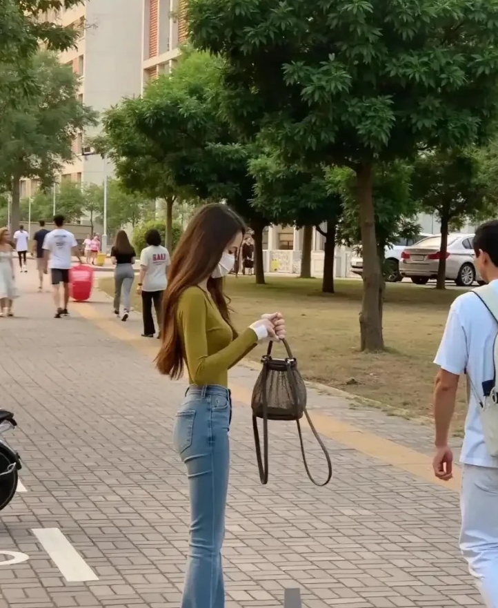 女孩子太瘦了，也不一定好看啊！