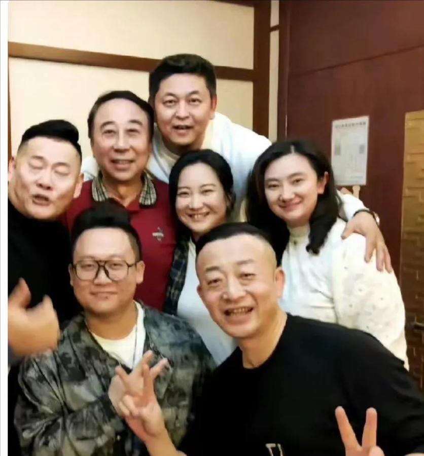 贾玲，最新照片流出，惊喜发现……

没反弹，真是太替她高兴了！

没反弹，真是太