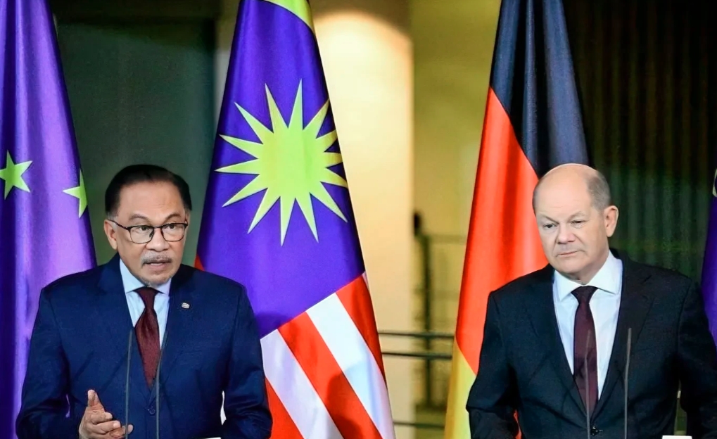 撕破脸了！马来西亚总理安瓦尔访问德国结束前，特意与德国总理朔尔茨一起召开了发布会