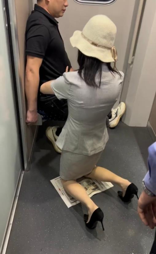现在高铁上的服务是越来越周全了！