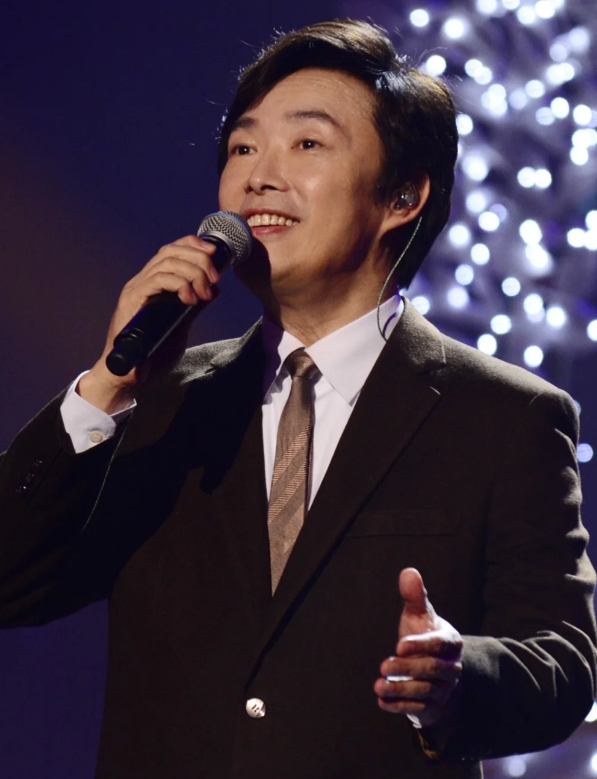 费玉清：不婚不娶，唯有一只老狗相伴左右