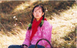 一个姑娘被拐卖到我们村里，全村光棍都集体热血起来了