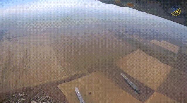 8月4日，乌克兰空军首次公开了，苏-24M战斗轰炸机向俄军目标，发射英国提供的“