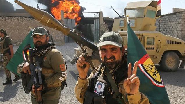 普京揭秘叙利亚崩溃：3万守军被350叛军吓跑，亲伊朗武装不战而逃