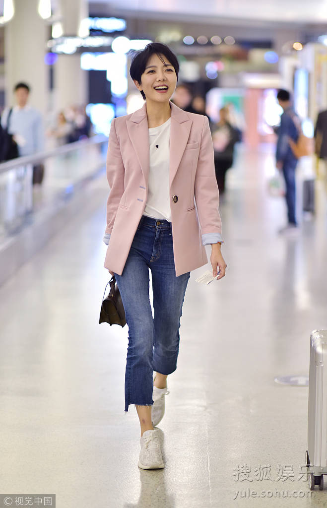 哇塞，她太美了吧！难怪汪涵那么喜欢她！你敢相信她45岁了吗？
本人真的好惊艳，鹅
