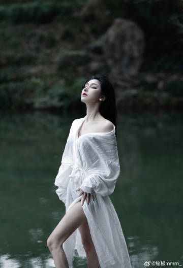 我要月亮奔我而来 ​