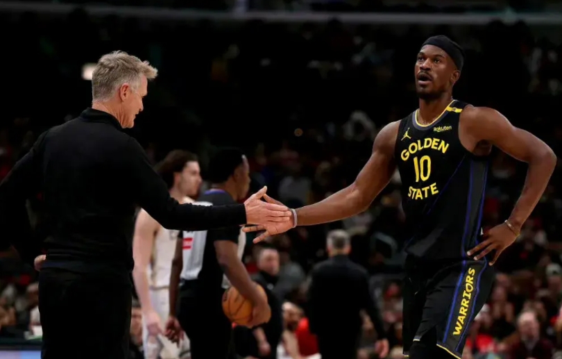 说实话勇士这笔交易是赚的
一个保护首轮把威金斯升级成了巴特勒
正常打球的巴特勒比