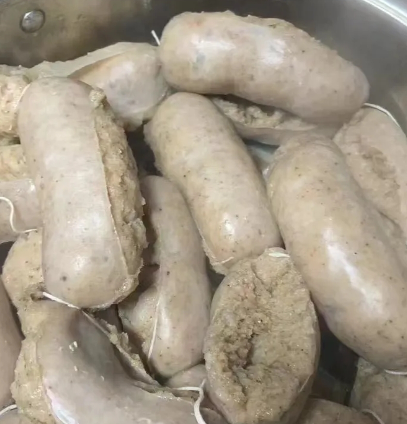 家里孩子爱吃烤肠，每次出去玩都喊着要买，但是外面买的又贵又不好，谁知道他们用的是