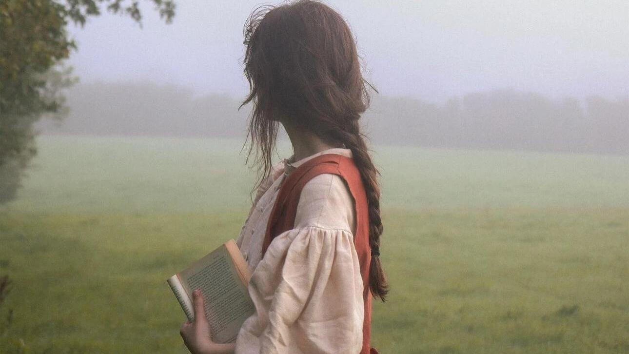 “孤独却又优雅的文案”