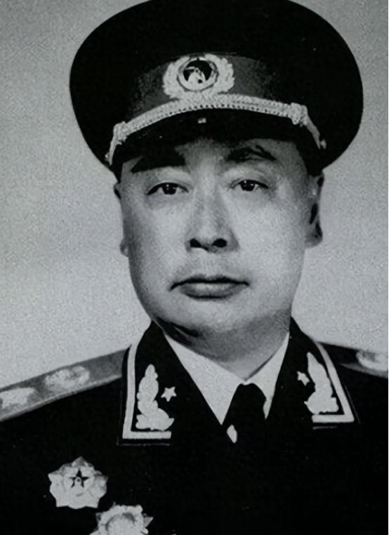 黄金荣早年便涉足上海的江湖世界。
到了20世纪初，他已是上海青帮的重要人物。
他