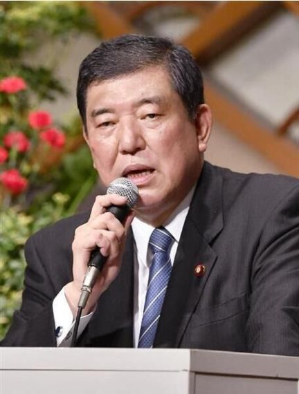 石破茂当选后发表了一系列观点，内容如下