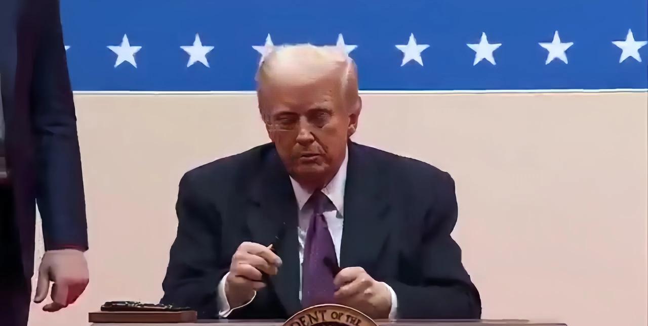 特朗普总统刚上任就忙得不可开交，一口气签了80个行政命令。这些命令包括释放那些因