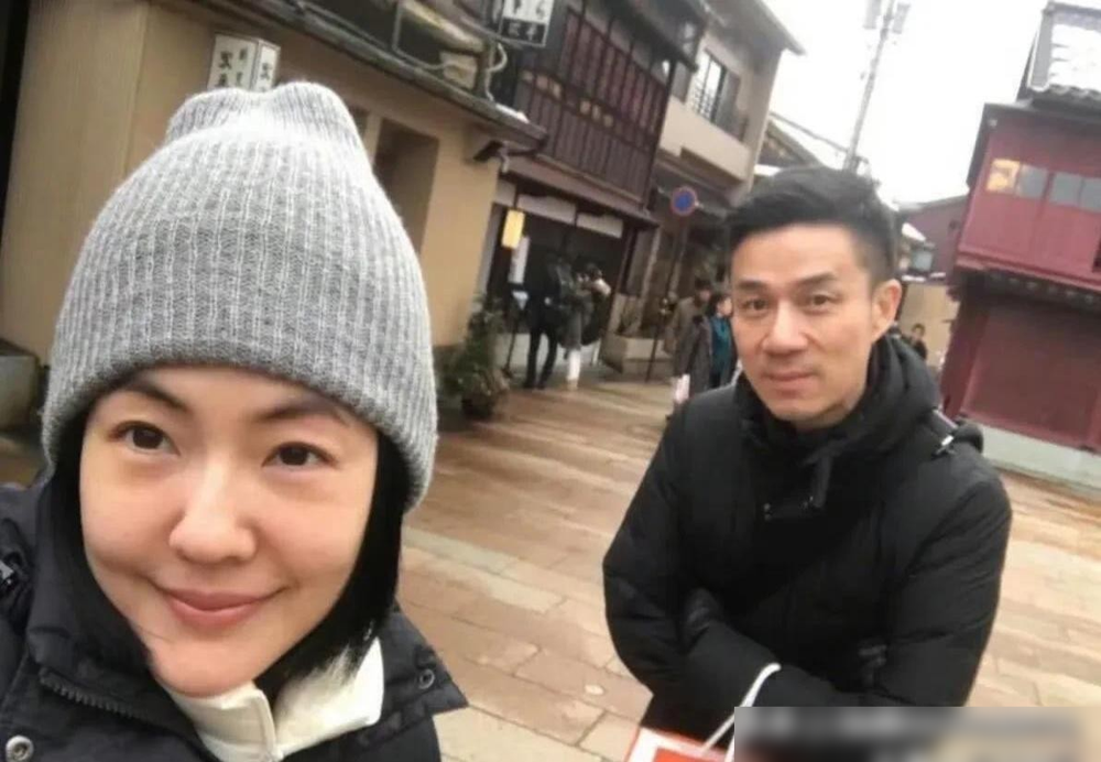 深夜刷小S老公许雅钧的微博，发现4个惊人的事实！

许雅钧以前真是个炫妻狂魔，2