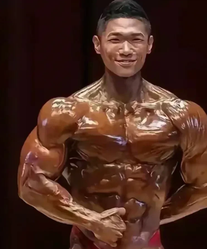 近日，年仅44岁的健美翘楚柳济亨的离世令人扼腕！