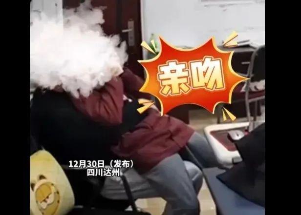 大学生、未成年女友、高中班主任，这三角恋太离谱！
