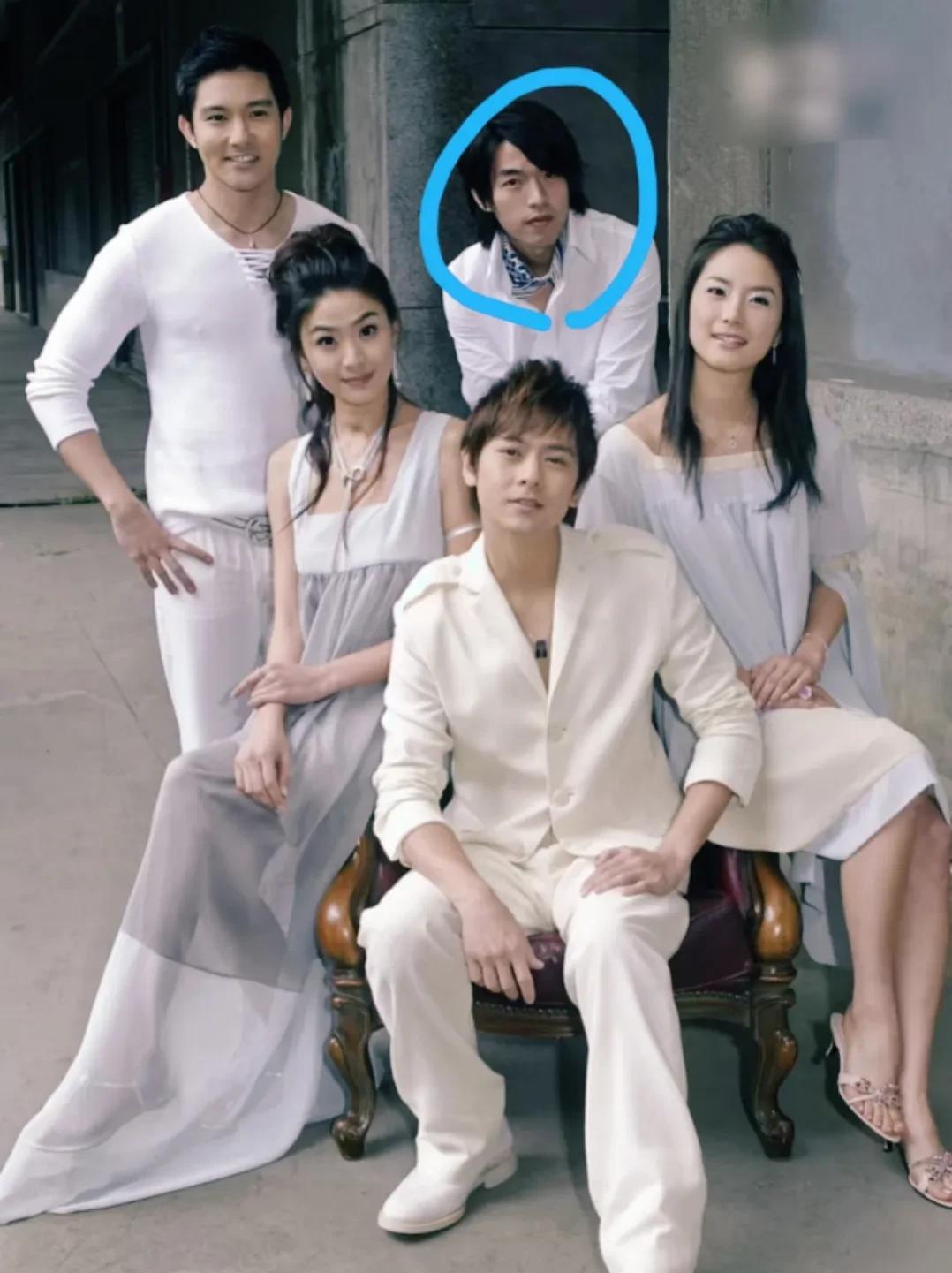淡出台湾娱乐圈多年的男星李威居然和一起命案扯上关联。
李威被地检署约谈，原因是一