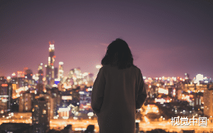 临死前，我才得知原来得到的一切都是虚假的，全都是蓄谋已久的欺骗，我不过是一根助他往上爬的棍子。