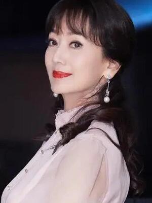 赵雅芝与叶童：岁月不败美人，同框再现传奇