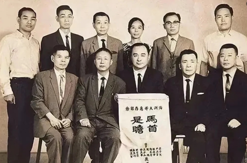 向家的前世今生，向华强的13个兄弟个个不简单
向家，除了向华强在影坛的杰出表现外