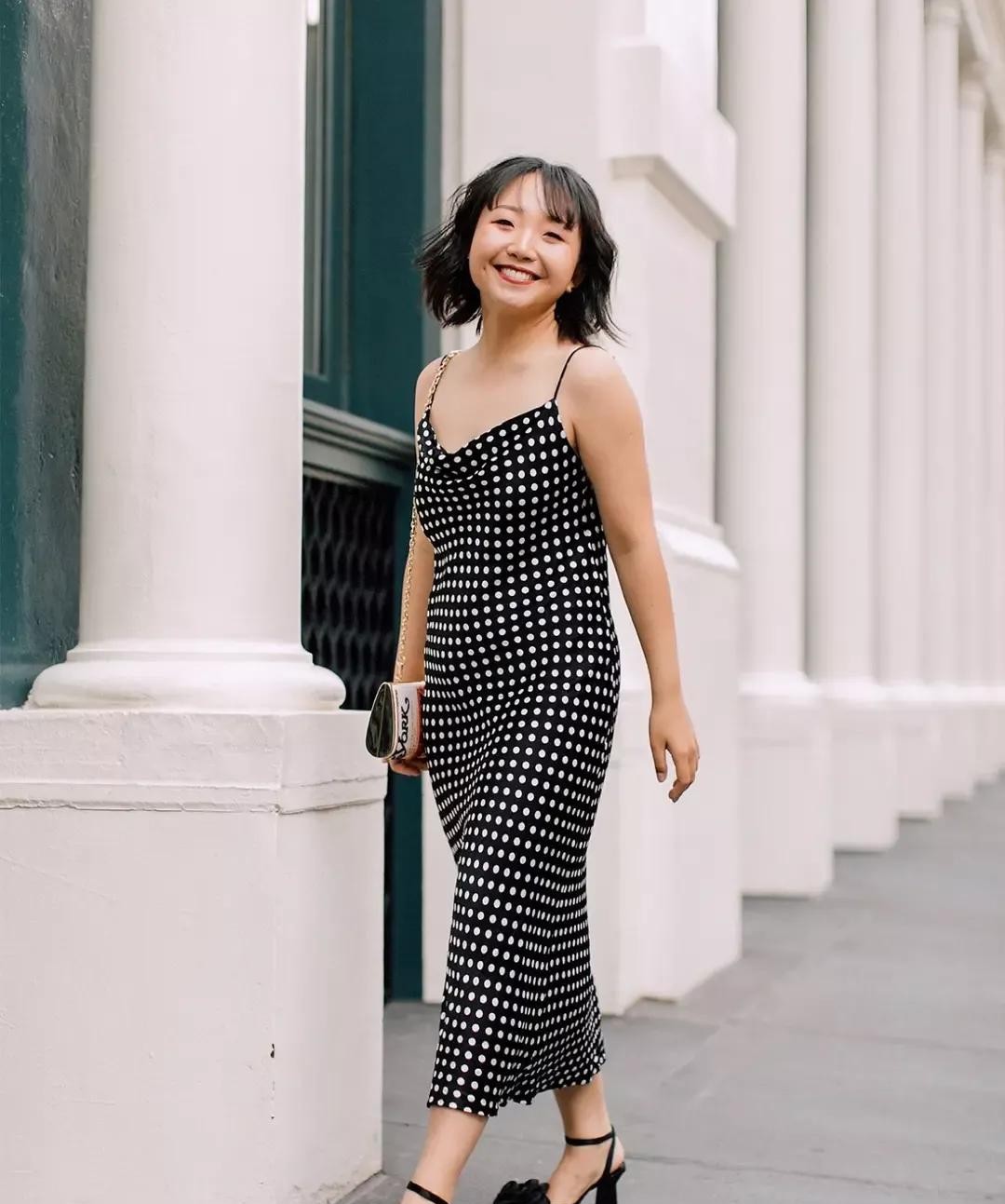 辣目洋子是谁？一个名字古怪的演员？一个不在乎别人评价的东北女孩？她真实的想法，你