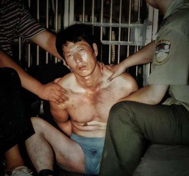 “我想过了，法律这样判我，我服刑出来，就去杀人，杀死那些受法律保护的人。如果法律